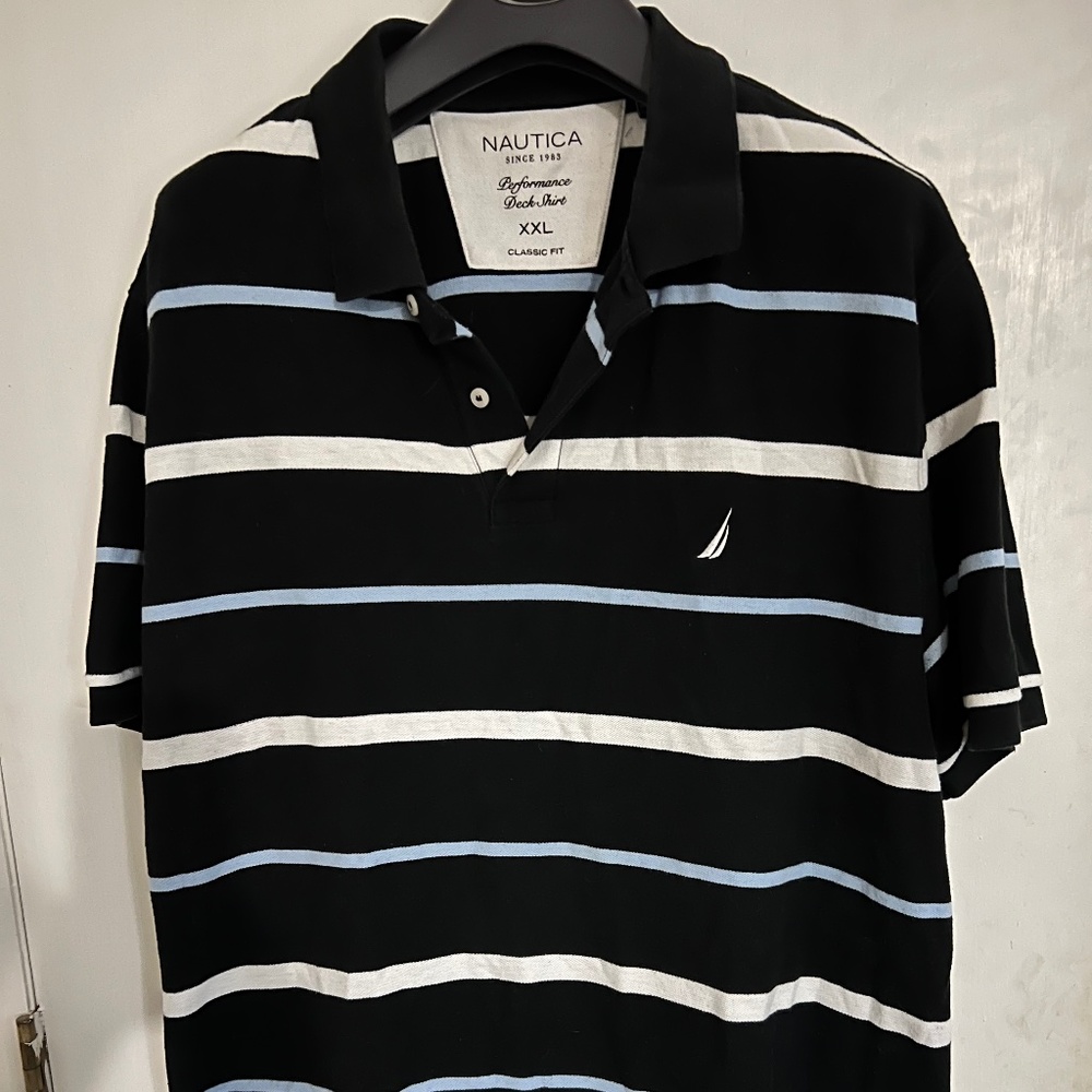Men’s 2XL Nautica Performance Deck blue striped short sleeve shirt.